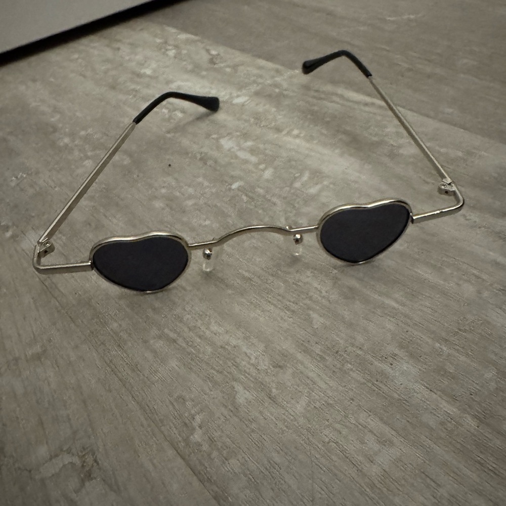 Stylish Black Sunglasses